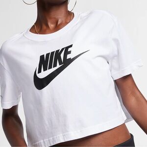 Nike cropped logo tees